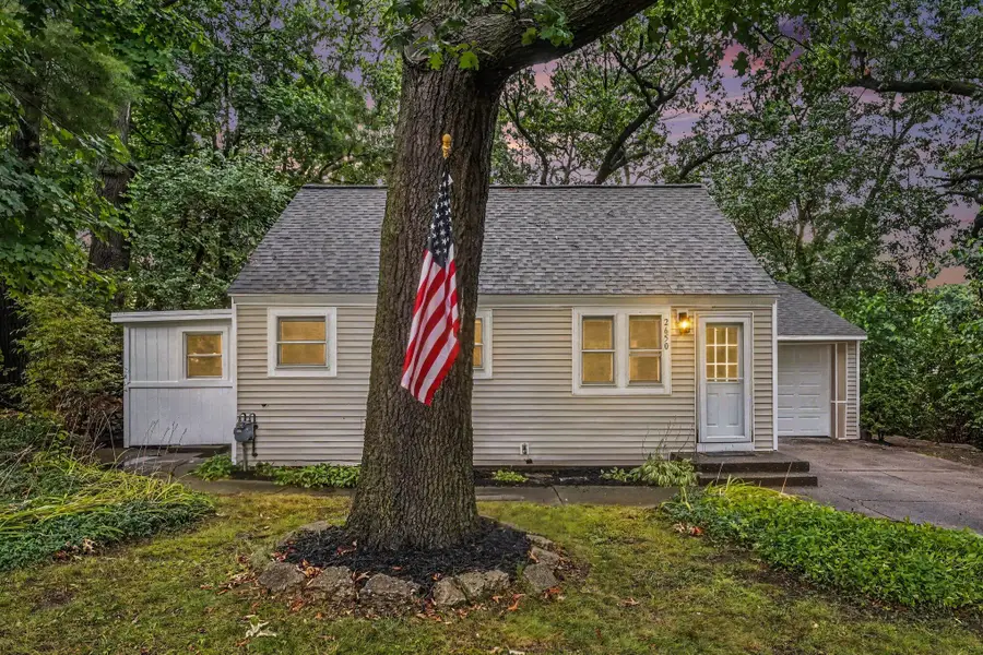 2650 Gaynor Avenue NW, Grand Rapids, MI 49544 - #2