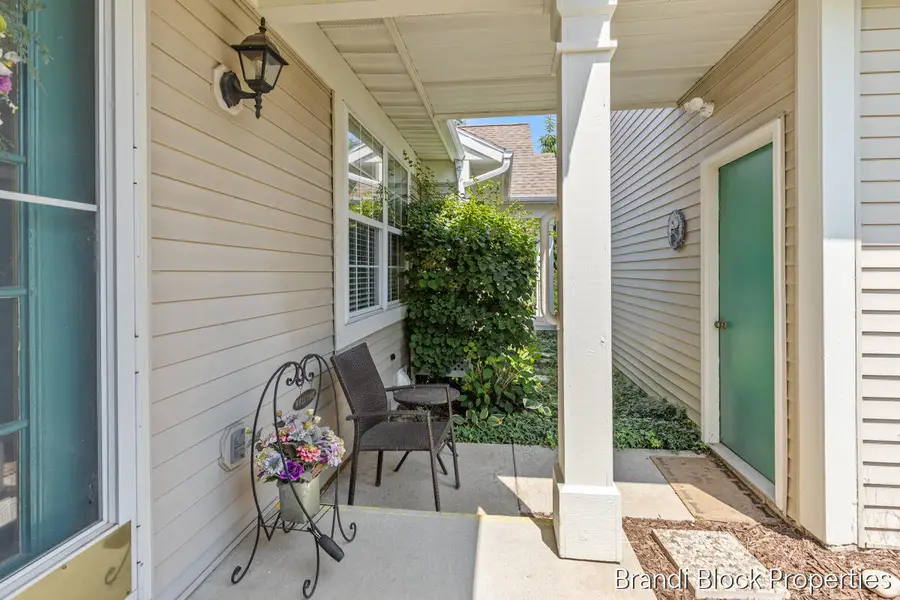 59 Pond Ridge Drive NE Building: F Unit: 20, Grand Rapids, MI 49546 - #3