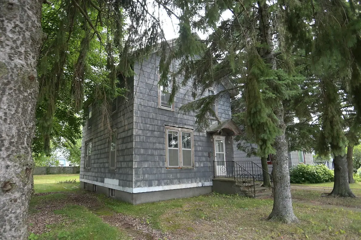1621 13th Avenue, Menominee, MI 49858 - #1