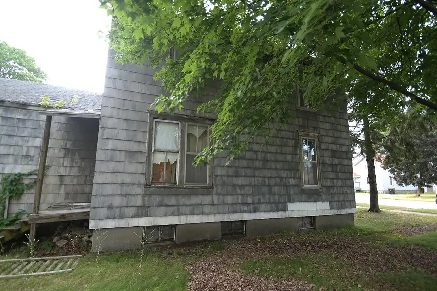 1621 13th Avenue, Menominee, MI 49858 - #3