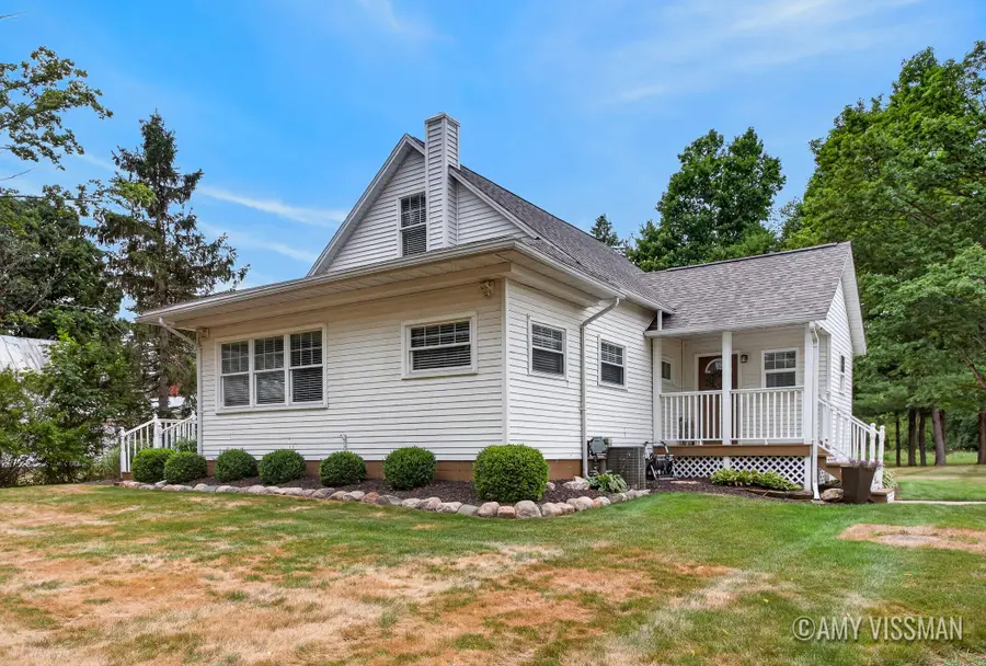 2817 Kissing Rock Avenue SE, Lowell, MI 49331 - #3