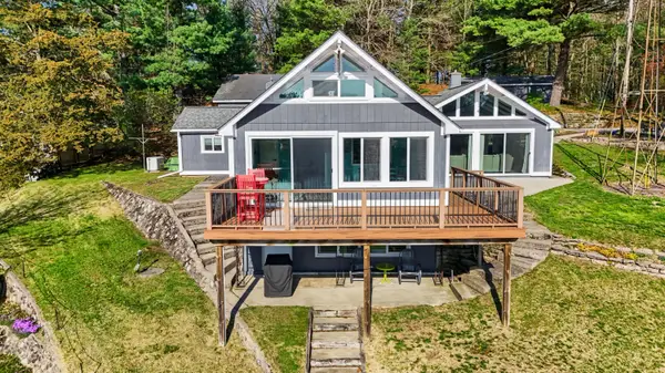 10848 Simpson W, Greenville, MI 48838