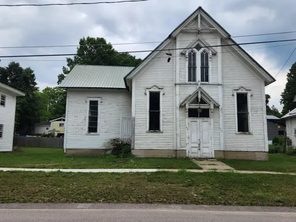 146 Church Street, Saranac, MI 48881