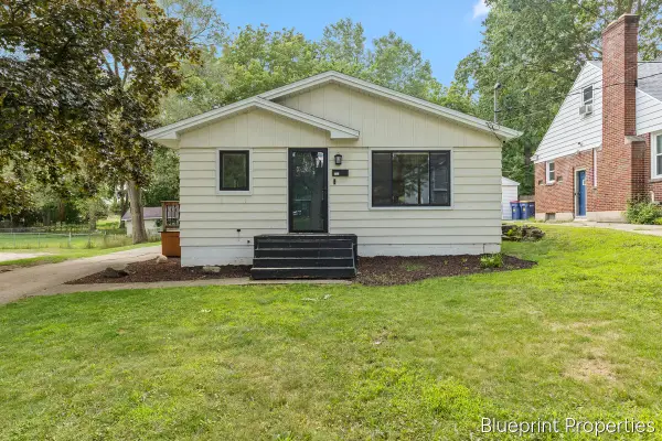 735 Maridell Avenue NW, GrandRapids, MI 49504