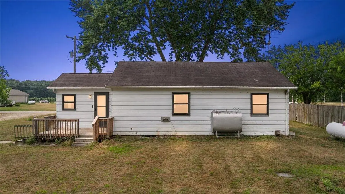 75 4th Street, Plainwell, MI 49080 - #1
