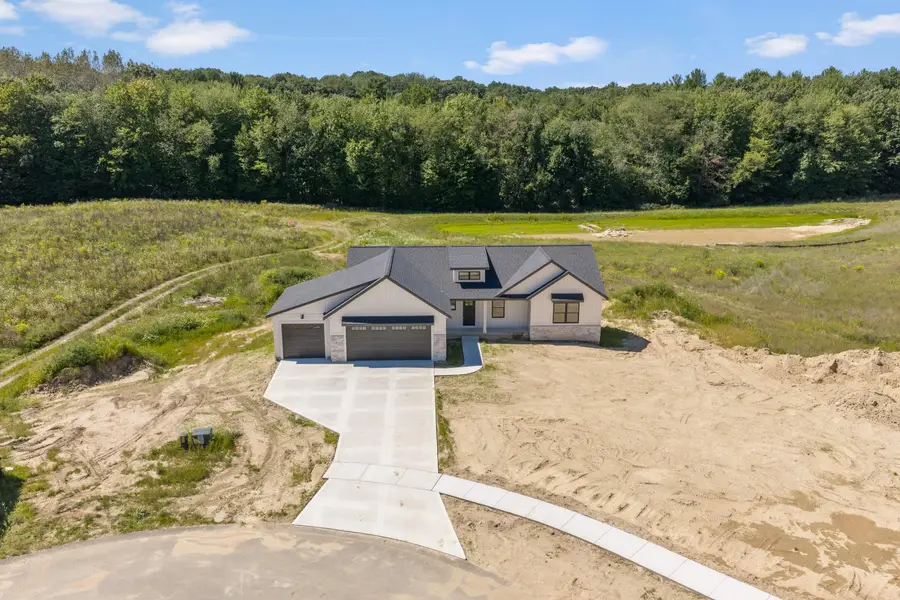 3266 Stonehill Court, Wayland, MI 49348 - #2