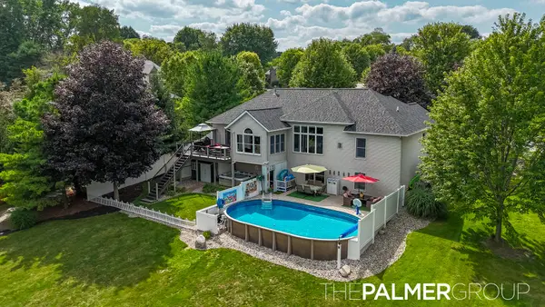 72 Chelsea Court NE, Rockford, MI 49341