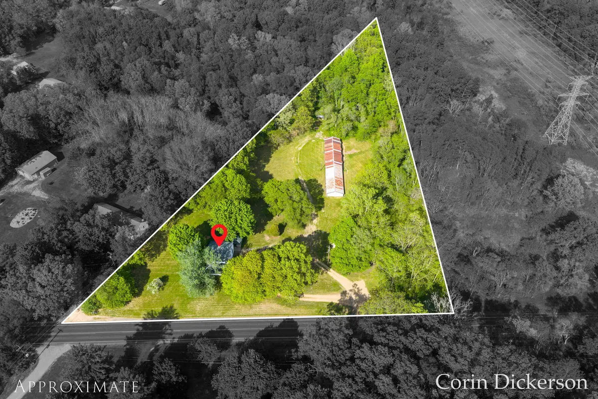 10860 Douglas Avenue, Plainwell, MI 49080 - #1