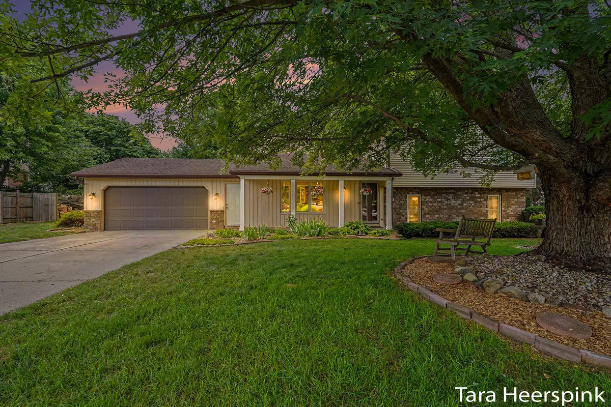 2078 Fernwood Drive, Jenison, MI 49428 - #1