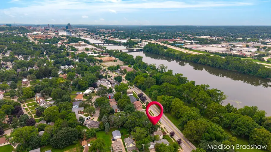 2070 Monroe Avenue NW, Grand Rapids, MI 49505 - #2