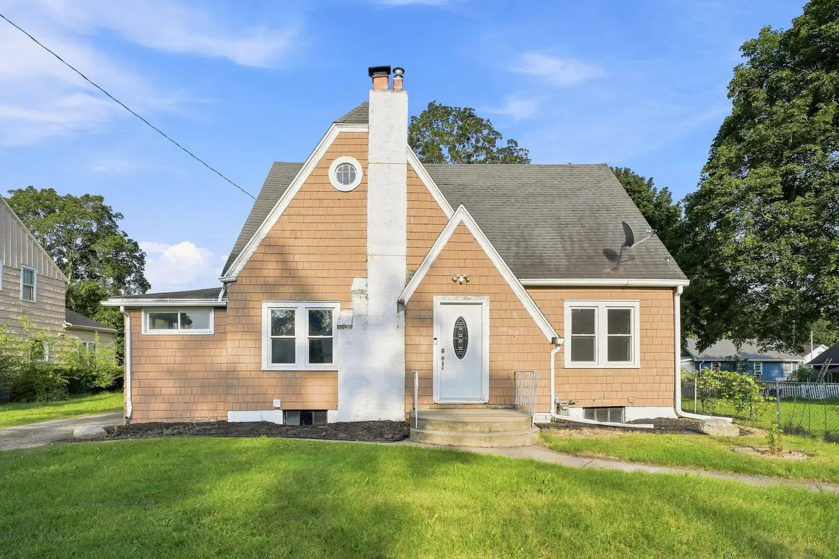 136 E Ave N, Battle Creek, MI 49017 - #1