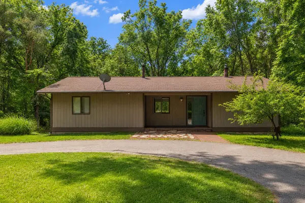 4736 Burton Street SE, Kentwood, MI 49546