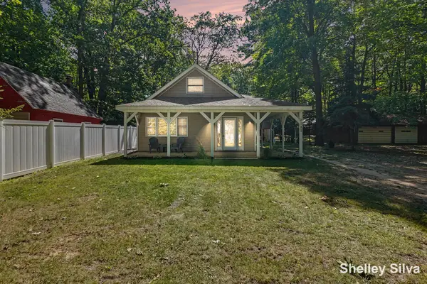 2121 Wolf Lake Drive, Baldwin, MI 49304