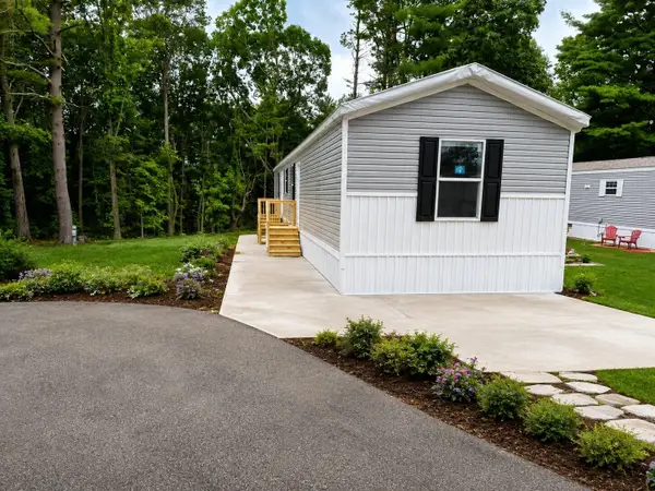 770 129th Avenue Unit: 16, Shelbyville, MI 49344