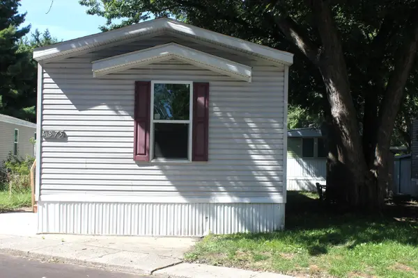 4875 Pamela Avenue SE, Kentwood, MI 49548