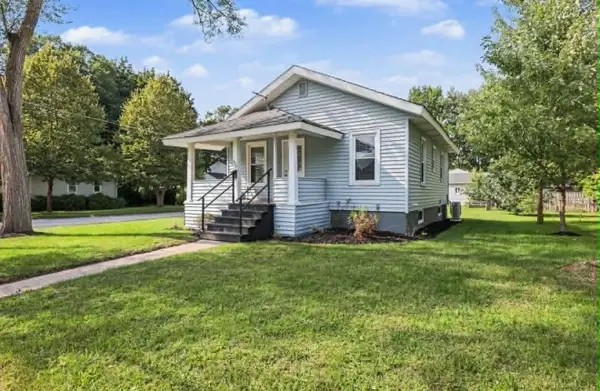 327 Lewis Street, Rockford, MI 49341