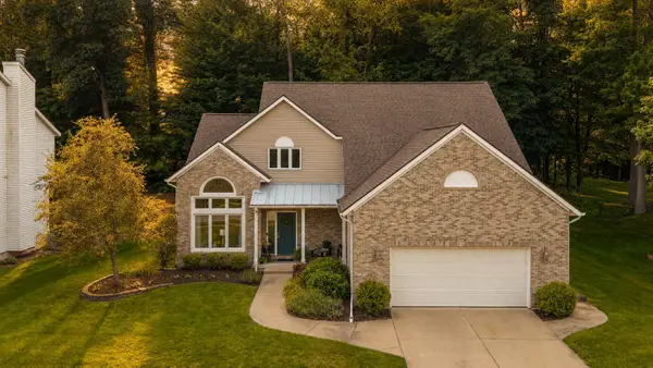 6274 Miramonte Drive NE, Rockford, MI 49341
