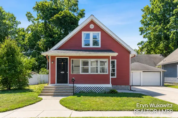 317 W Montcalm Street, Greenville, MI 48838
