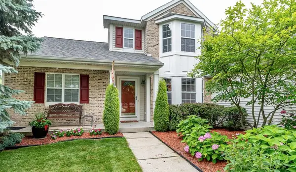 5450 W Heathwood Drive SE, Kentwood, MI 49512