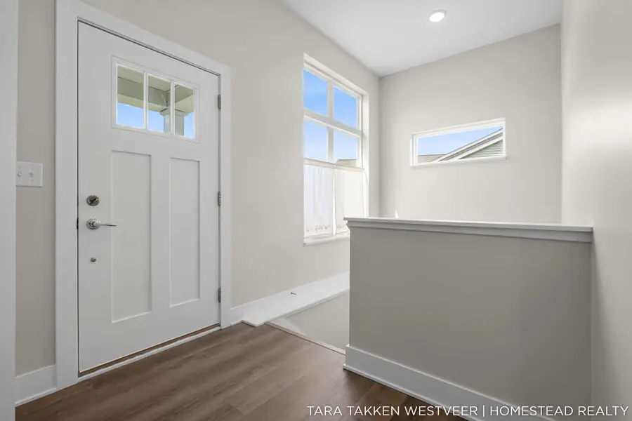 1266 S Village Circle Building: 13, Kalamazoo, MI 49009 - #2