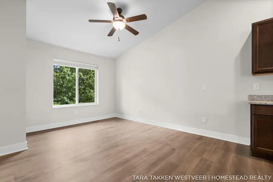 1266 S Village Circle Building: 13, Kalamazoo, MI 49009 - #3