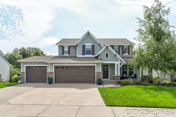 8560 Twin Lakes Drive, Jenison, MI 49428