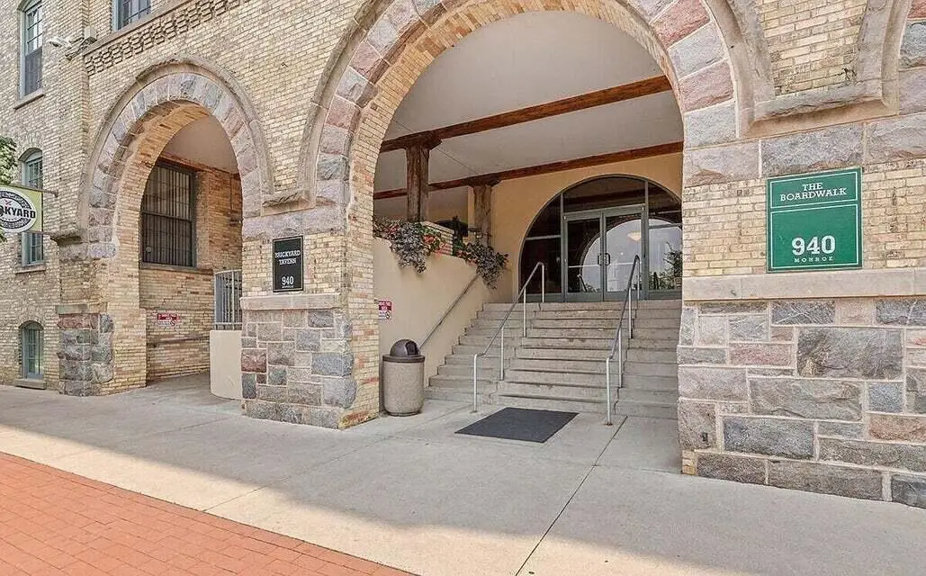940 Monroe Avenue NW Unit: 462, Grand Rapids, MI 49503 - #1