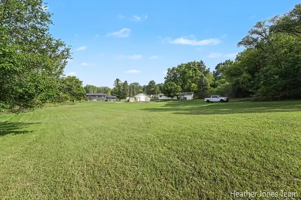 13635 14 Mile Road NE, Greenville, MI 48838
