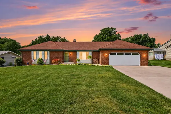 6933 Pine Edge Drive SE, Alto, MI 49302