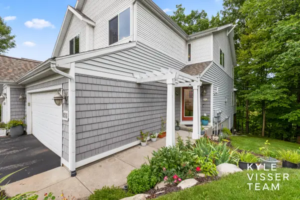 816 Pinnacle Run Drive SE Building: 7 Unit: 21, GrandRapids, MI 49546