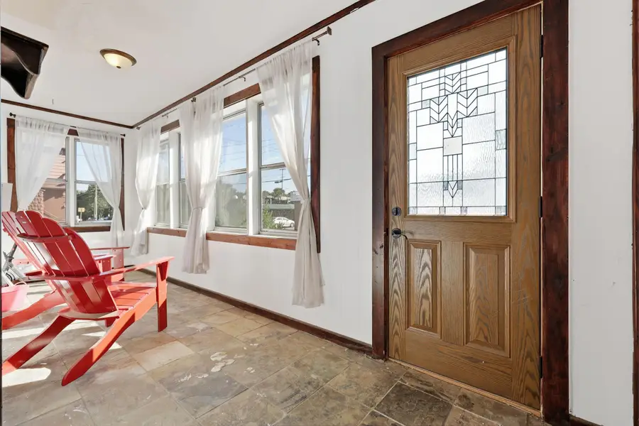 325 Grand Avenue NE, Grand Rapids, MI 49503 - #3