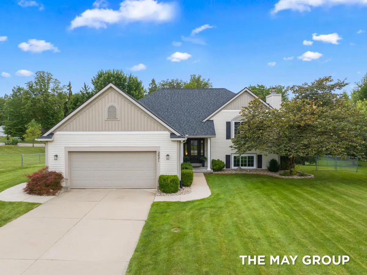 2021 Orchard Ridge Drive NW, Walker, MI 49534 - #1