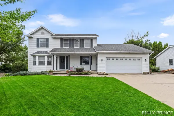 6301 Brookfield Court, Hudsonville, MI 49426