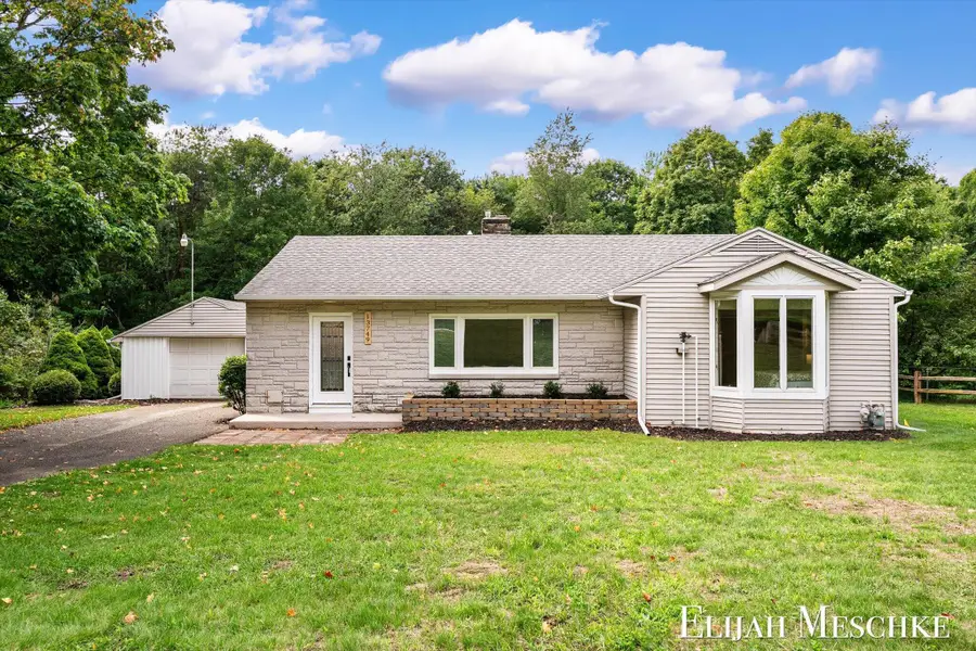13749 Lakeshore Avenue, Grand Haven, MI 49417 - #2