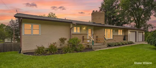1318 Forest Hill Avenue SE, Kentwood, MI 49546