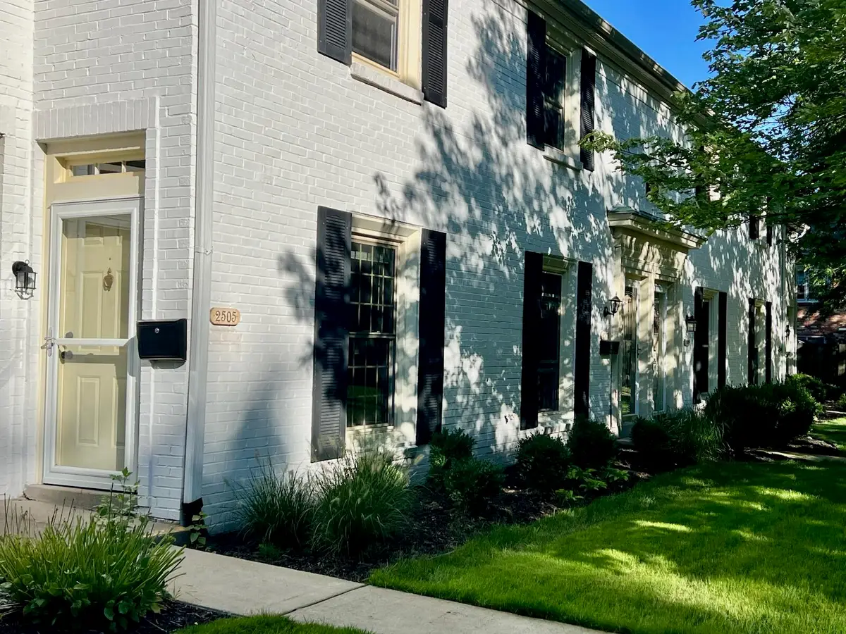 2505 Abbington Drive SE Building: 15 Unit: 137, Grand Rapids, MI 49506 - #1