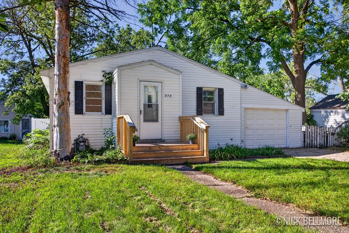 576 W 20th Street, Holland, MI 49423 - #1