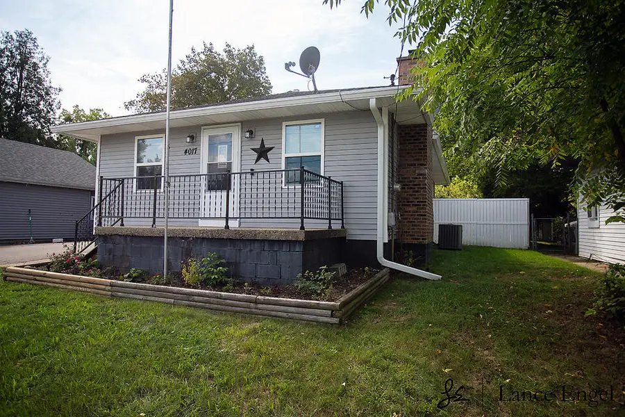 4017 Childs Avenue NW, Comstock Park, MI 49321 - #2