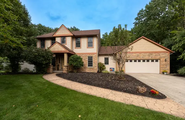 1621 Falcon Crest Drive NE, GrandRapids, MI 49525