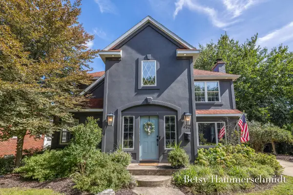 950 Bellclaire Avenue SE, EastGrandRapids, MI 49506