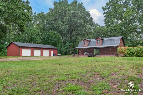 532 49th Street, GrandJunction, MI 49056