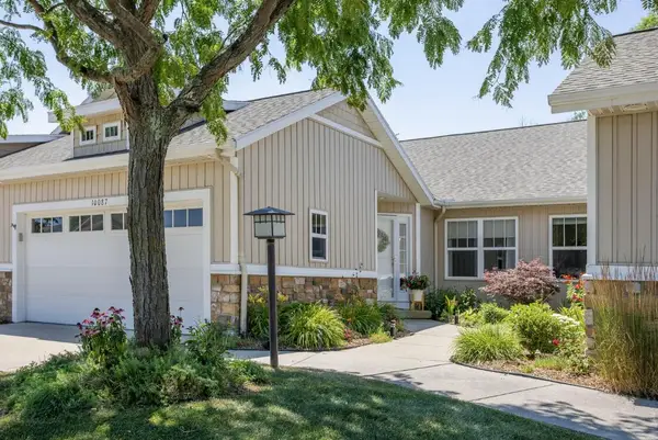 10087 S Crossroads Circle SE, Caledonia, MI 49316