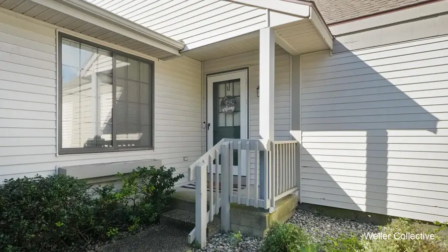 4592 Whisperwood Court SE, Kentwood, MI 49508 - #2