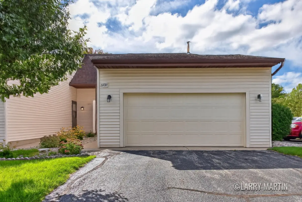 2752 Stonebluff Drive SW Building: 0 Unit: 99, Wyoming, MI 49519 - #1
