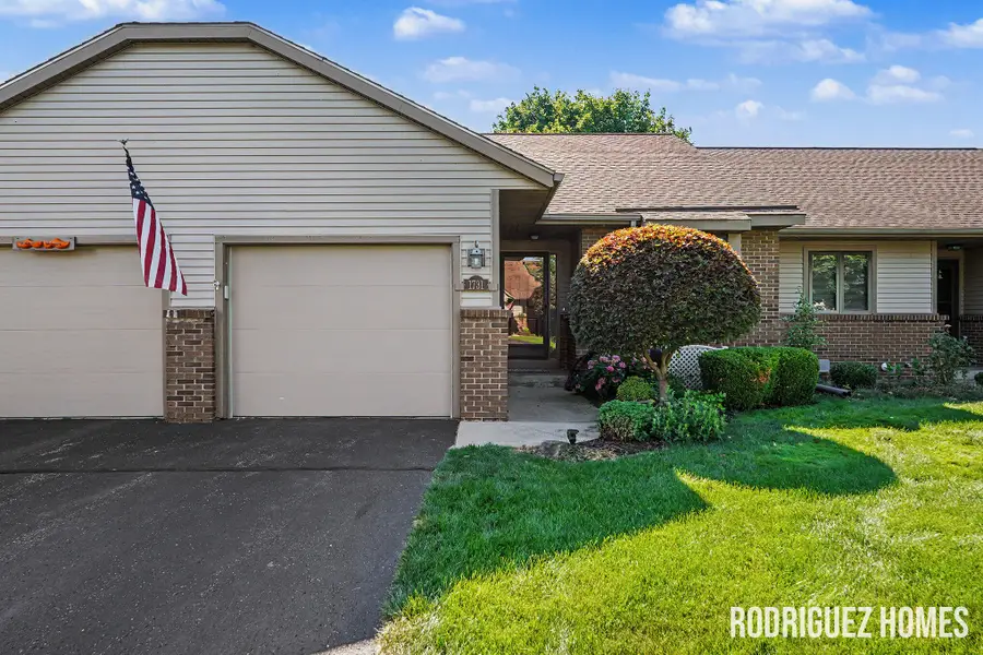 1731 Lakeview Drive Unit: 6, Zeeland, MI 49464 - #2