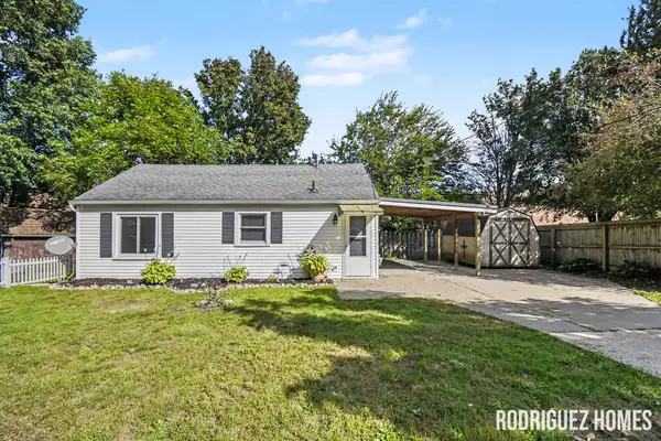 8242 Freeland Avenue SW, ByronCenter, MI 49315