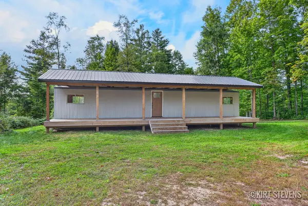 5626 W Rhoby Road, LakeCity, MI 49651