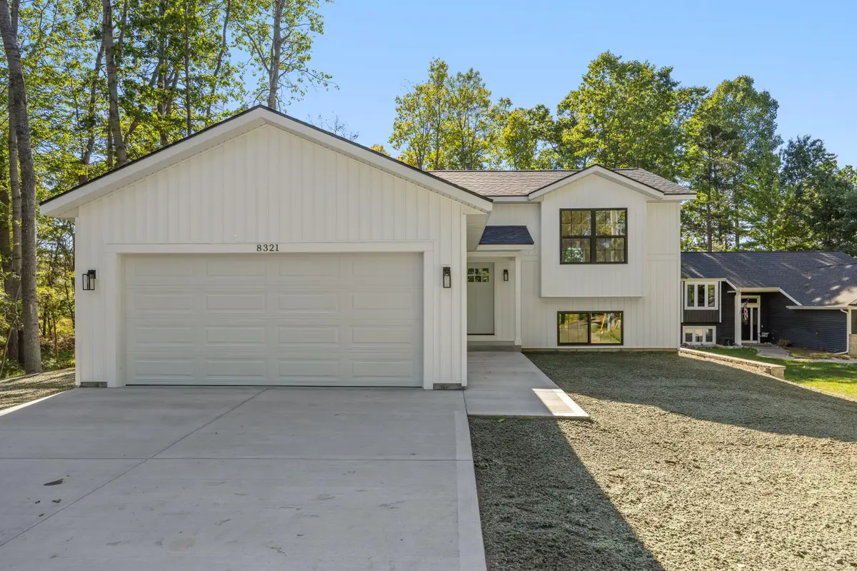 8321 W Royal Road Unit: 46, Stanwood, MI 49346 - #1