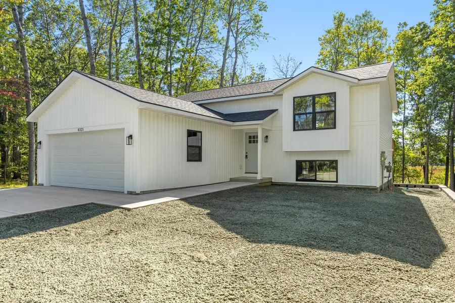 8321 W Royal Road Unit: 46, Stanwood, MI 49346 - #2