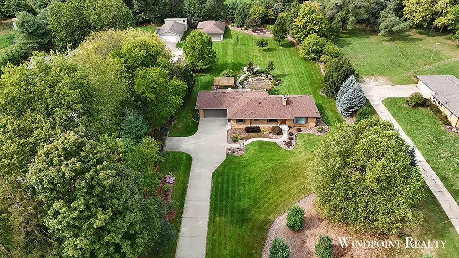 3817 Butterworth Street SW, Walker, MI 49534 - #2